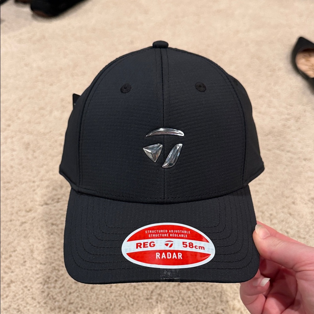 NWT TaylorMade Black Metal Radar Golf Hat